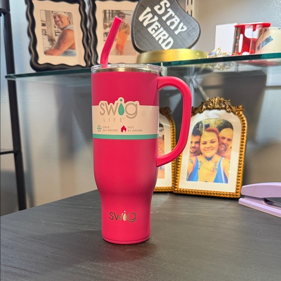 Swig Life Pink Tumbler with Handle - Picture 1 of 1